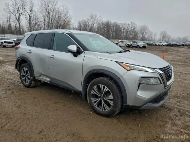 Nissan Rogue - фото 1