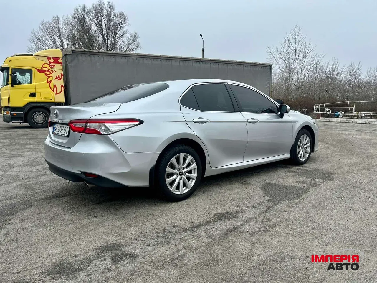 Toyota Camry - фото 4