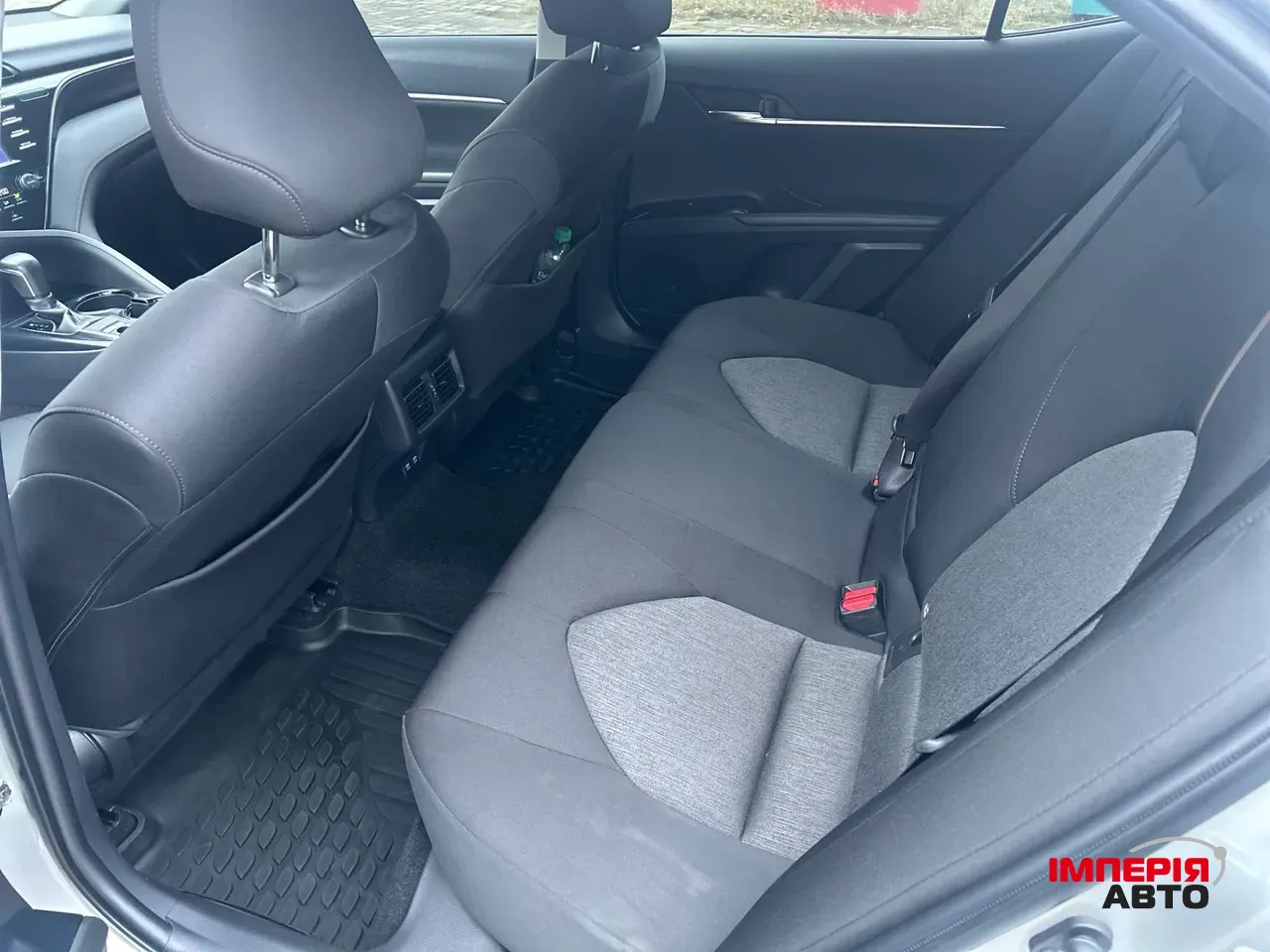 Toyota Camry - фото 12