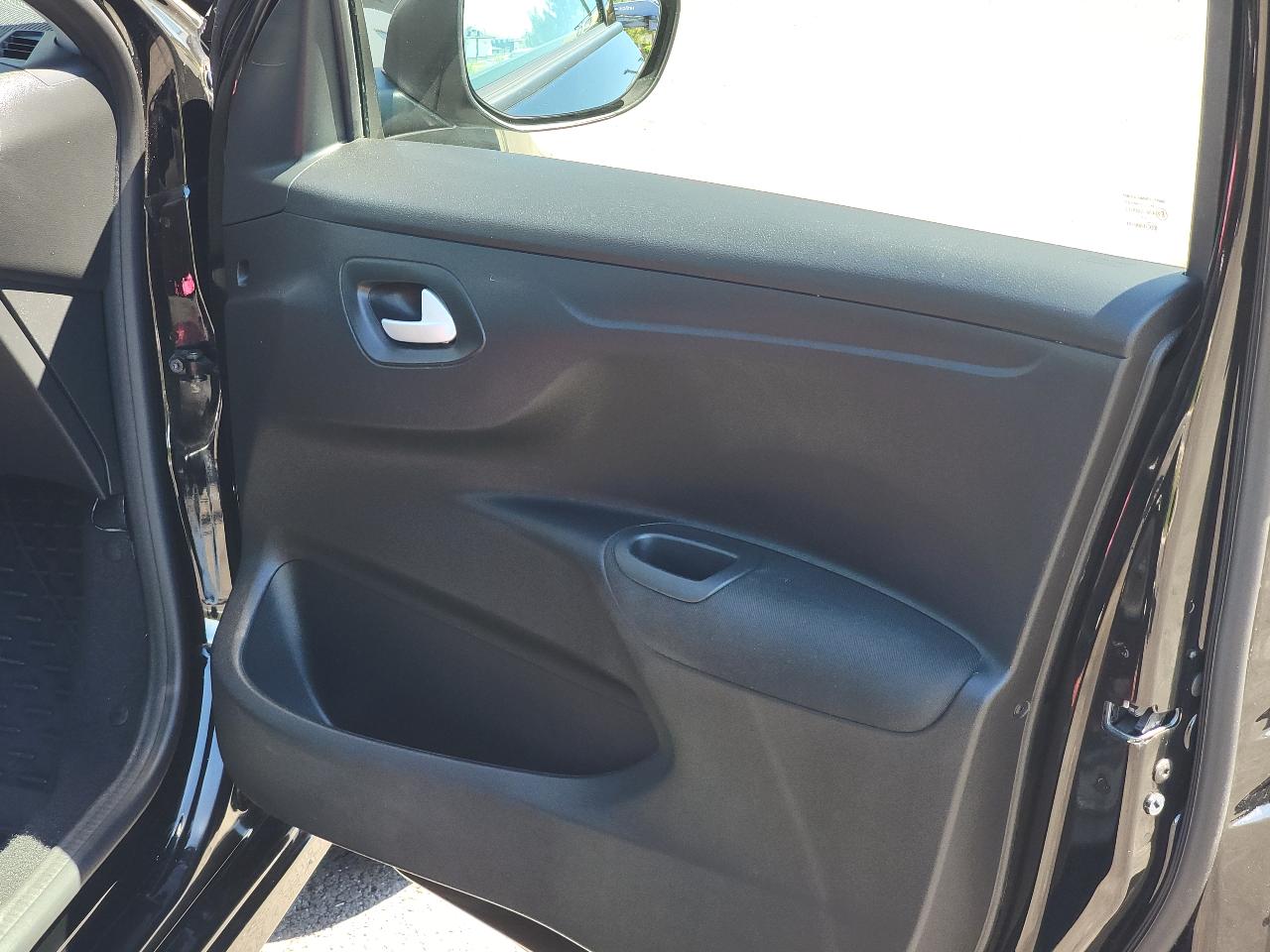 Peugeot 301 - фото 39