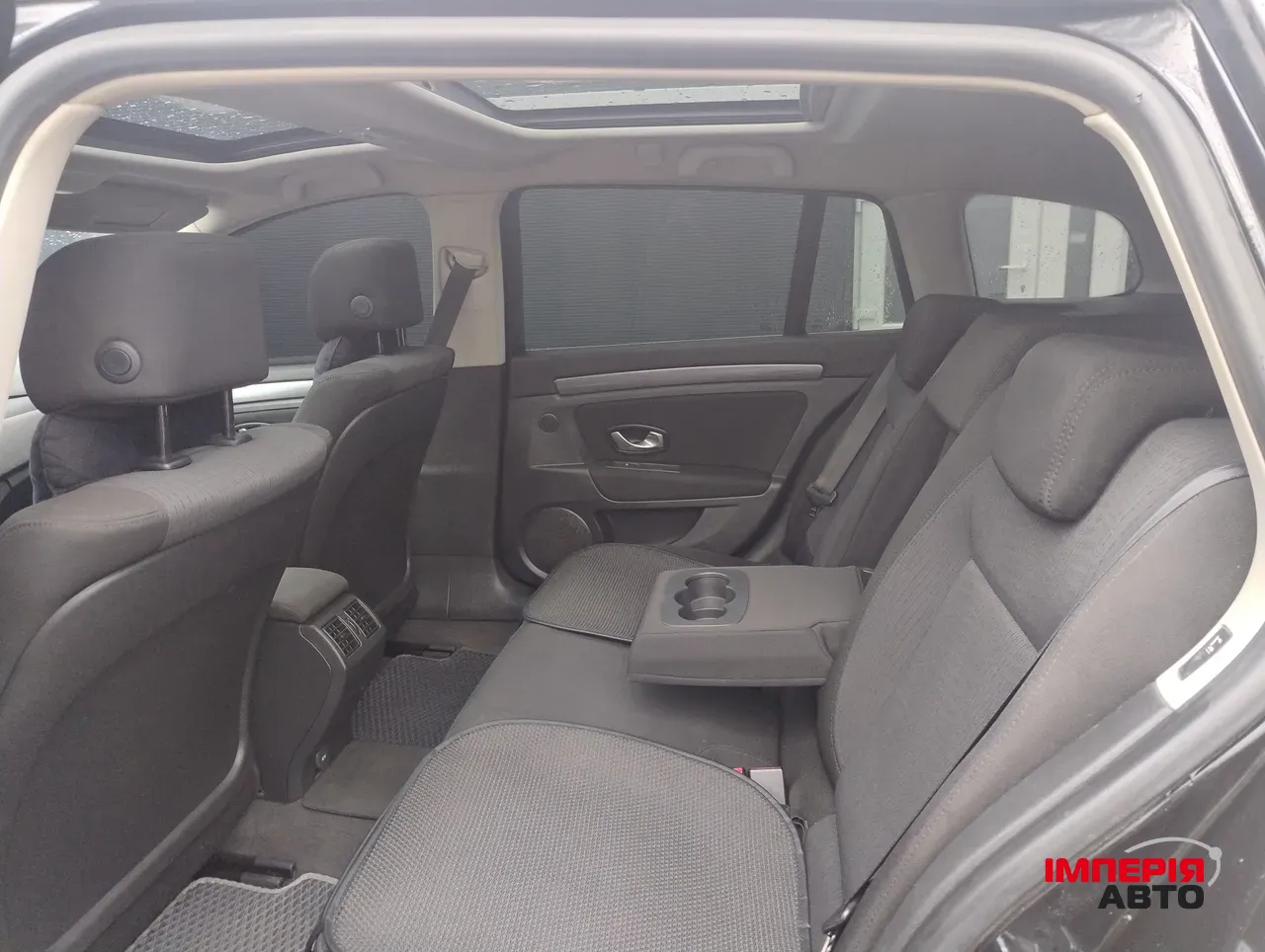 Renault Laguna - фото 4