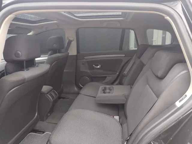 Renault Laguna - фото 4