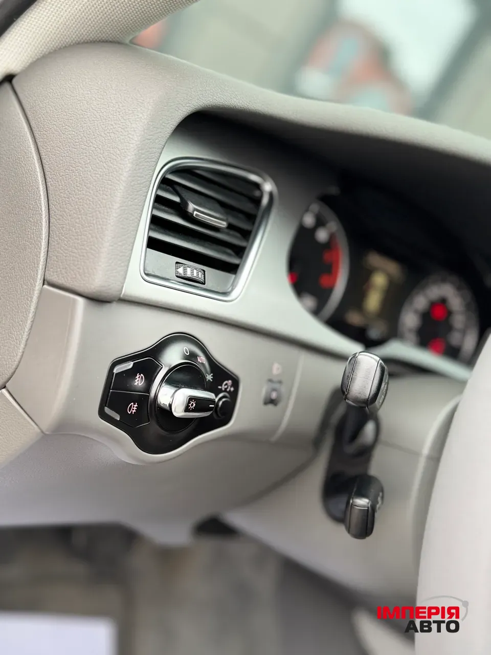 Audi A4 - фото 42