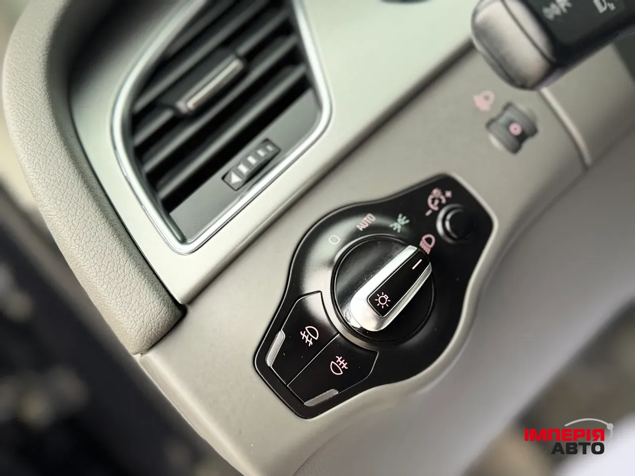 Audi A4 - фото 44