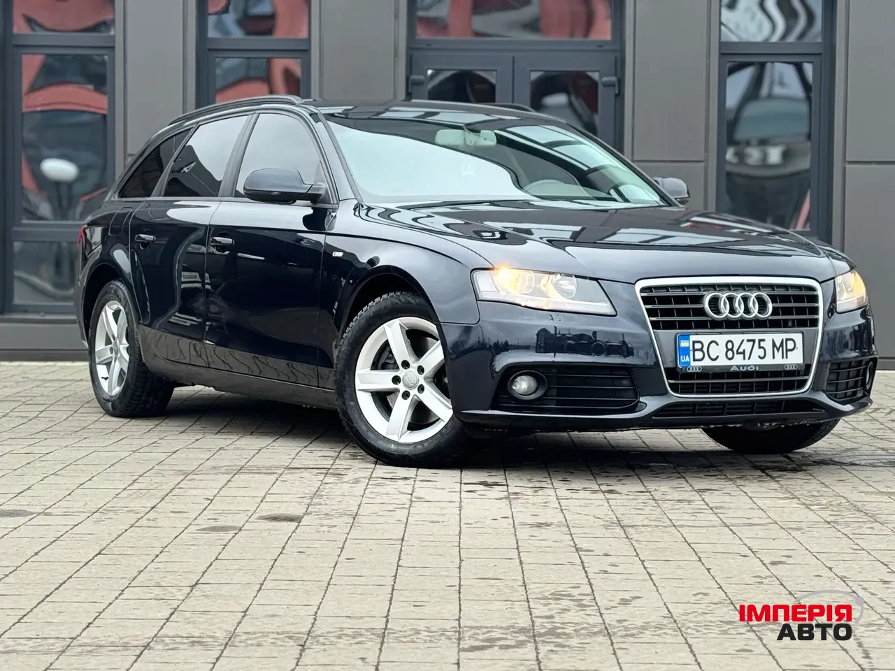 Audi A4 - фото 14