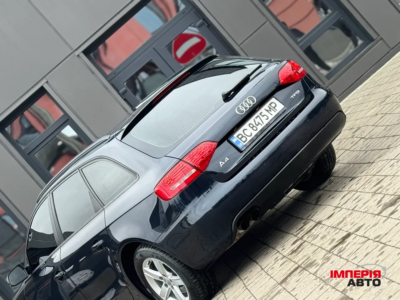 Audi A4 - фото 34