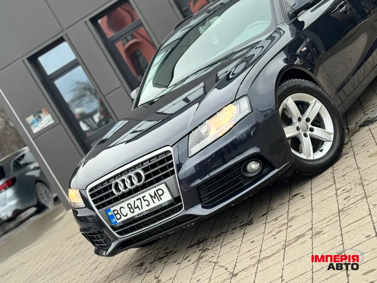 Audi A4 - фото 2