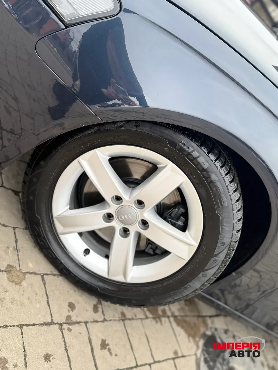 Audi A4 - фото 7