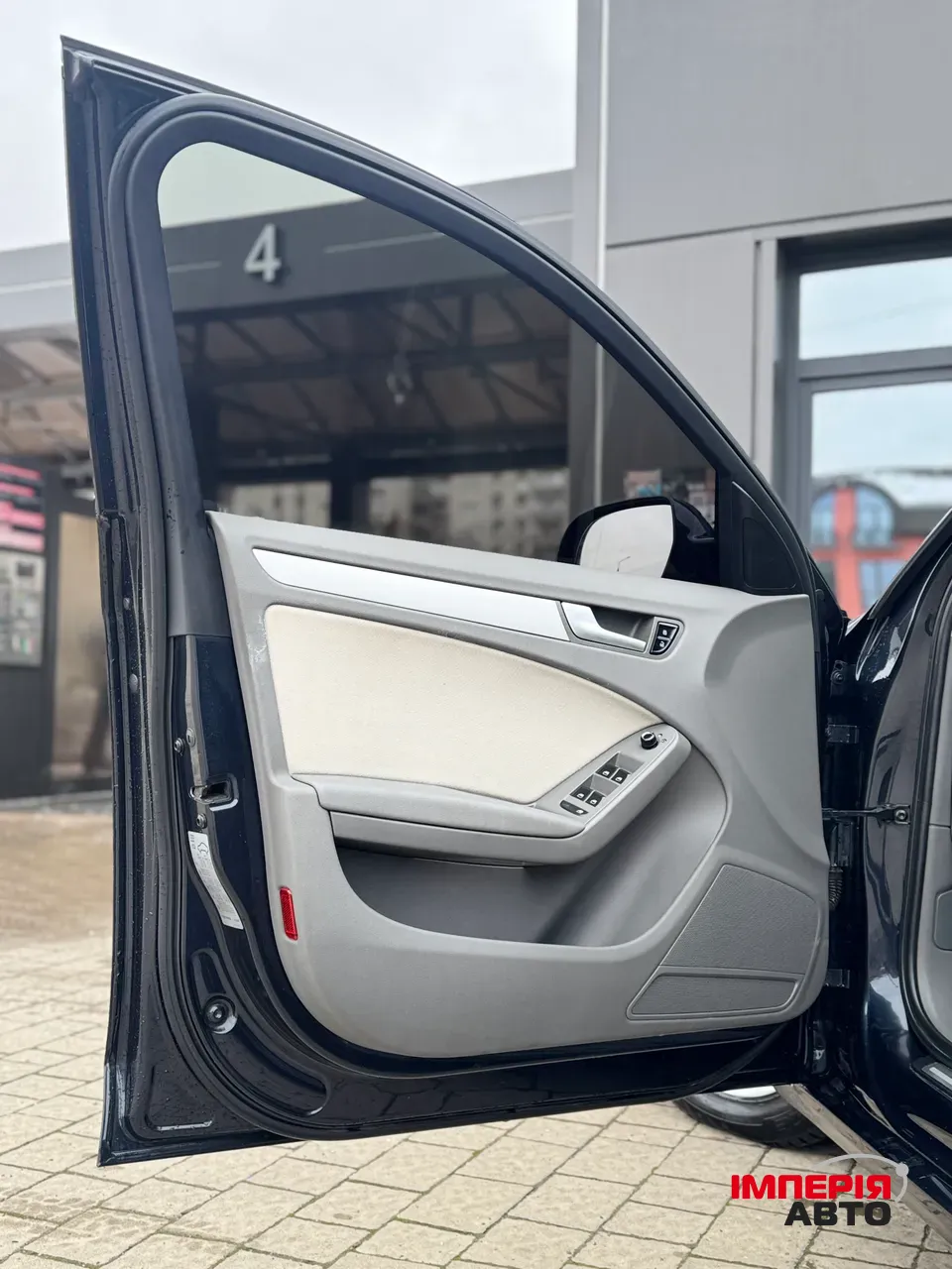 Audi A4 - фото 39