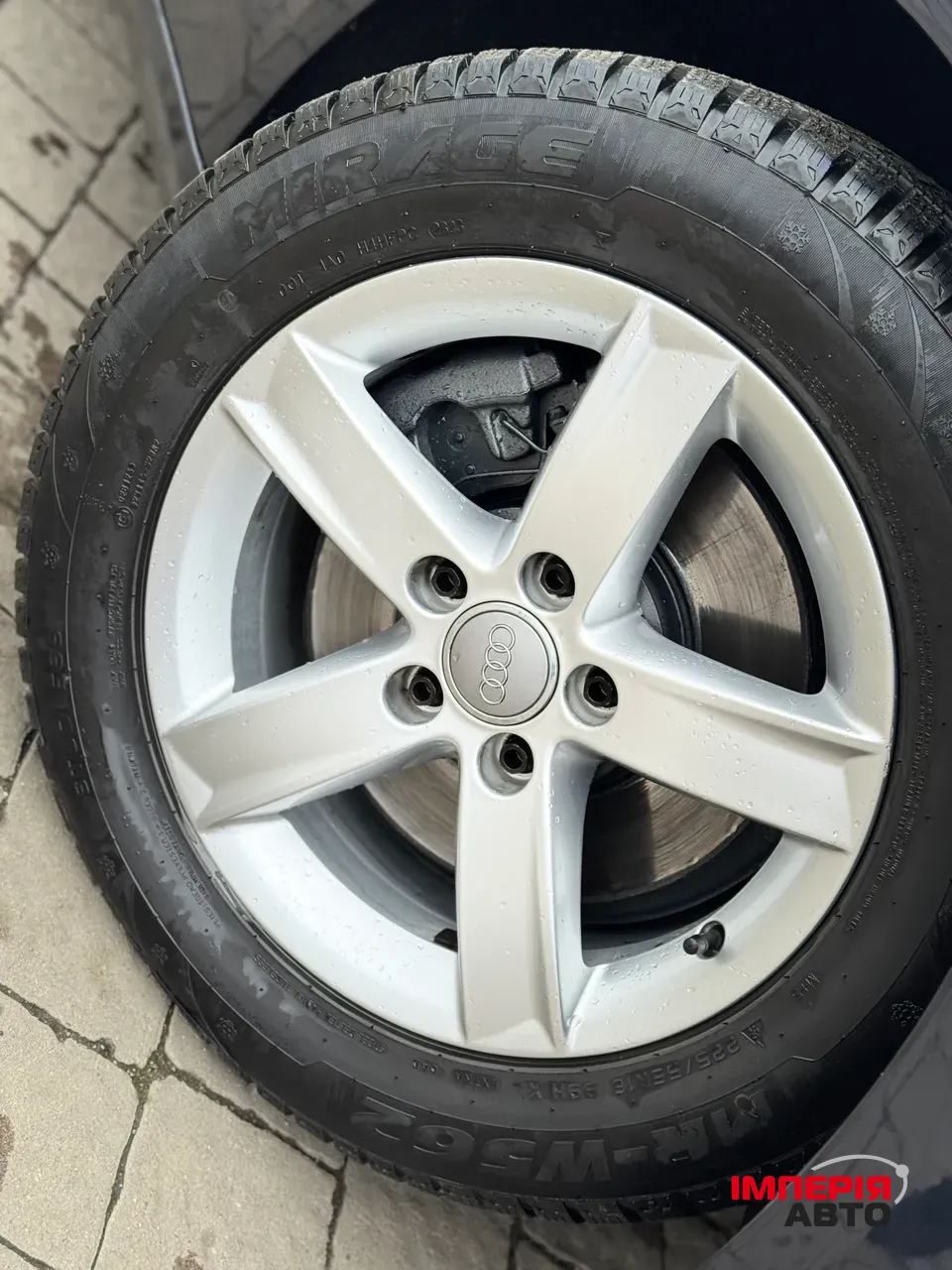 Audi A4 - фото 18