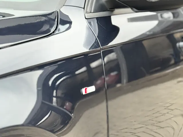 Audi A4 - фото 5