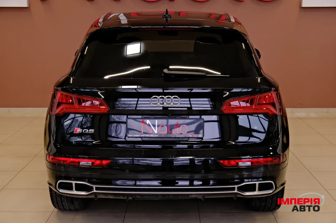 Audi SQ5 - фото 6