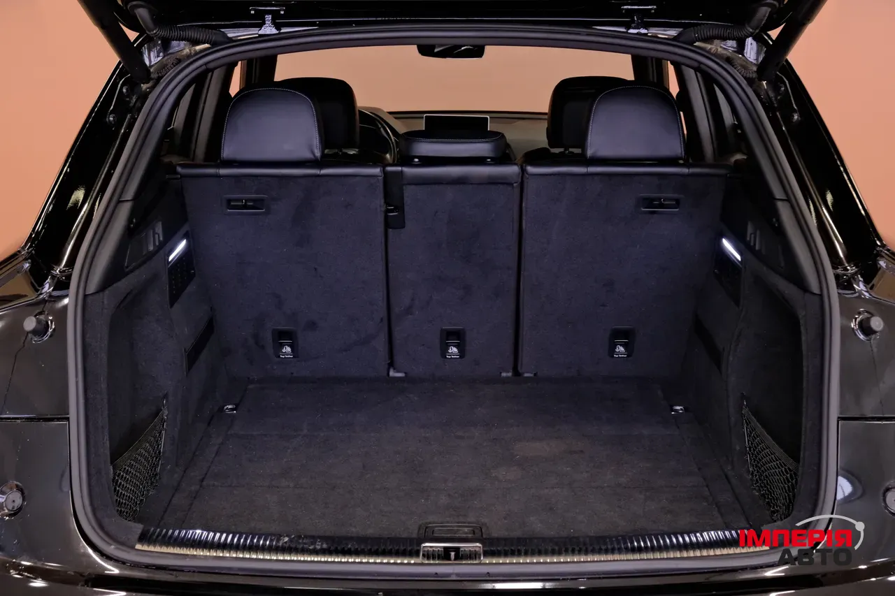 Audi SQ5 - фото 9