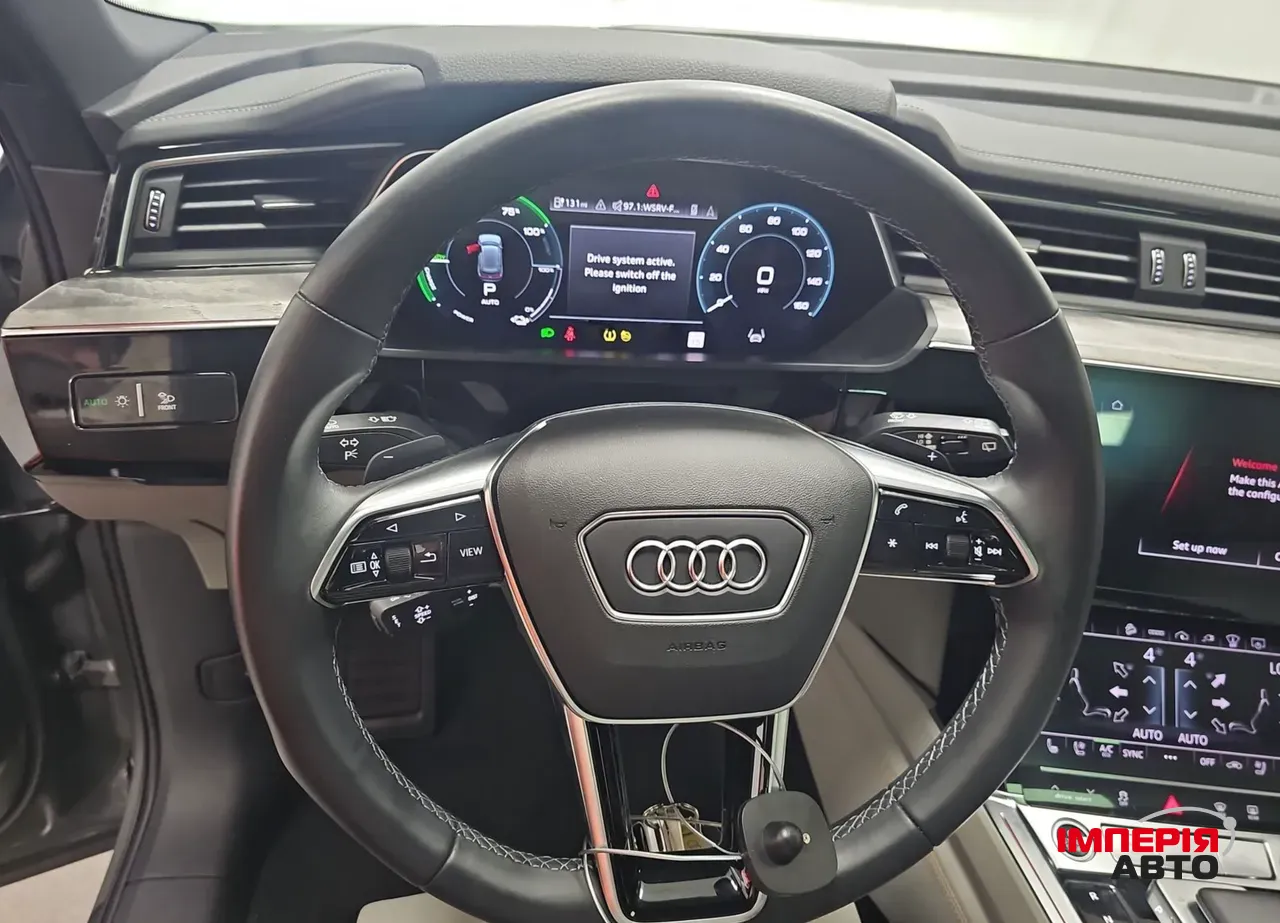 Audi e-tron - фото 22