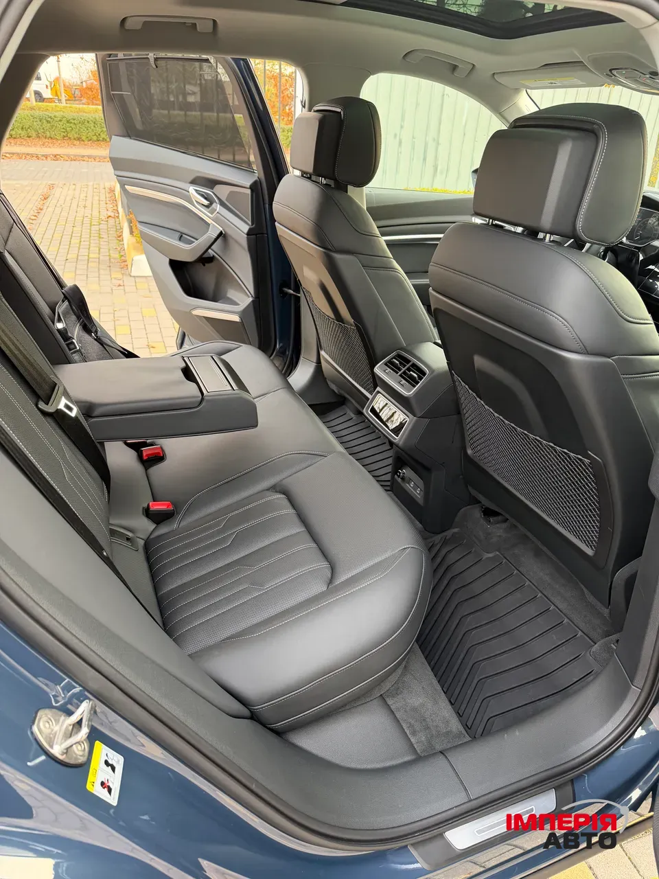 Audi Q8 e-tron - фото 13