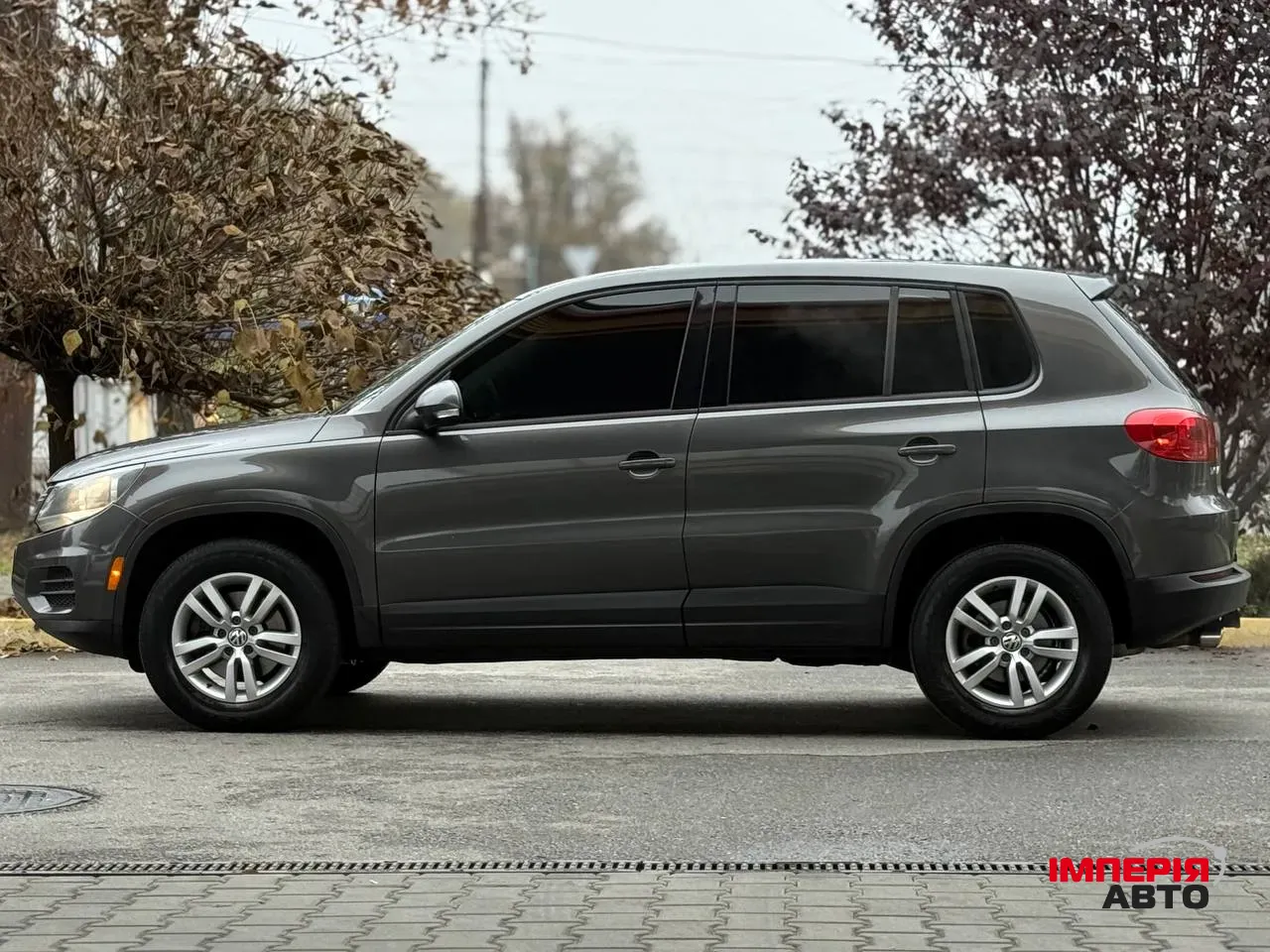 Volkswagen Tiguan - фото 2