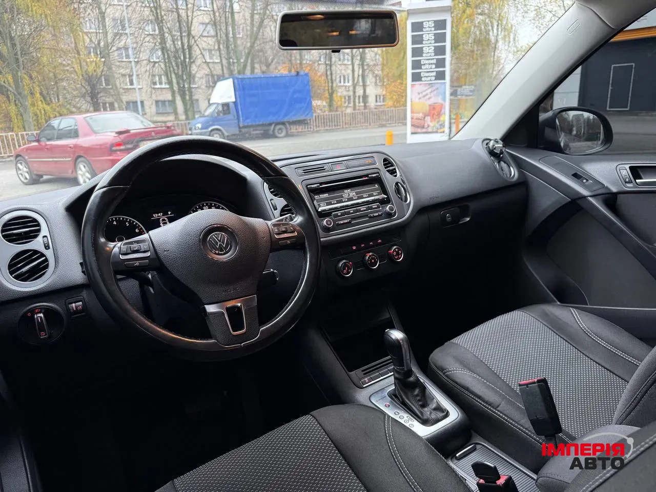 Volkswagen Tiguan - фото 9