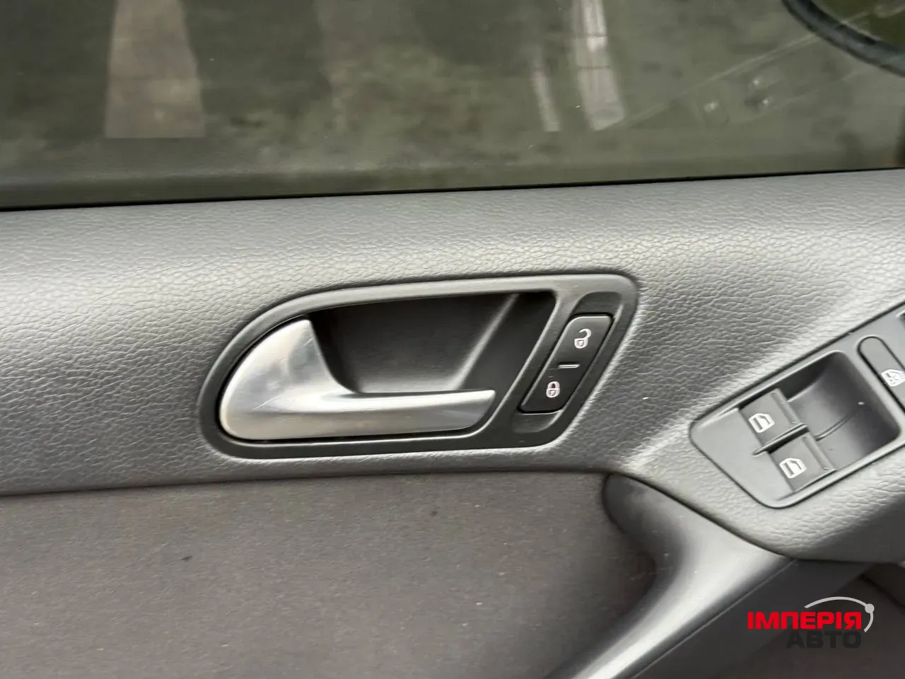 Volkswagen Tiguan - фото 35