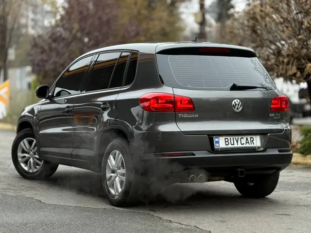 Volkswagen Tiguan - фото 3
