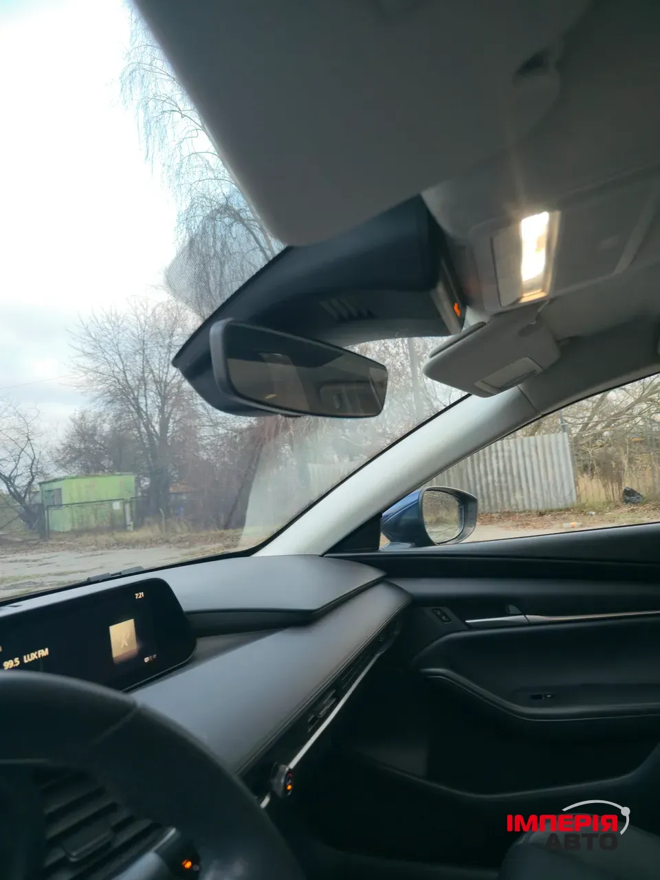 Mazda 3 - фото 7