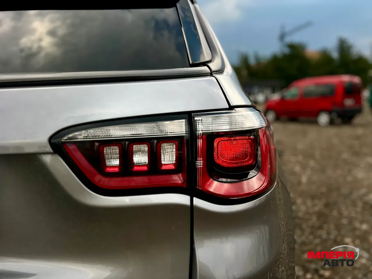 Jeep Compass - фото 11