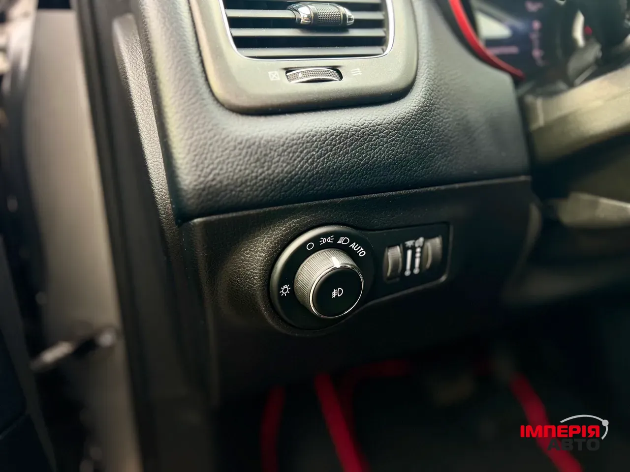 Jeep Compass - фото 27