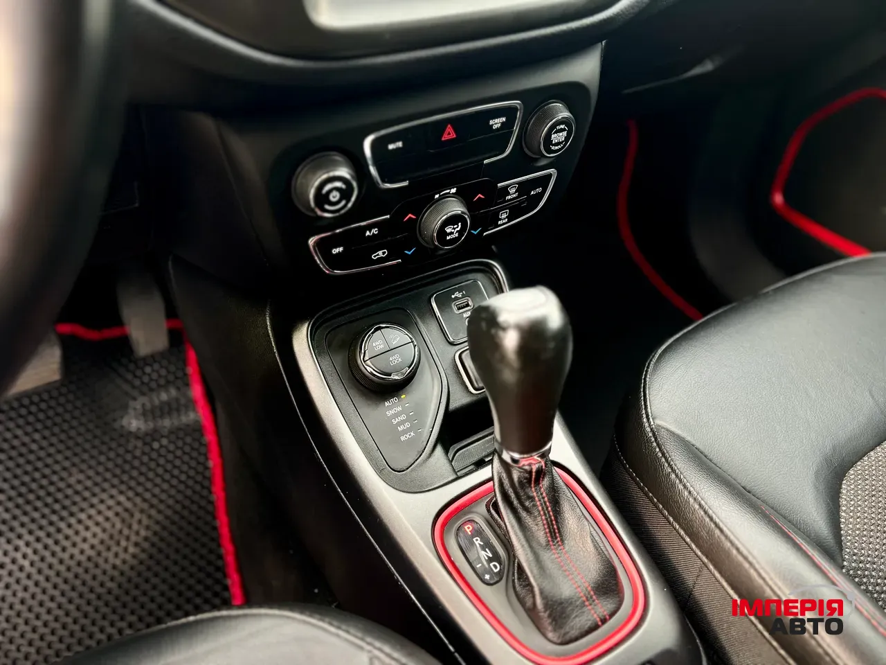 Jeep Compass - фото 20