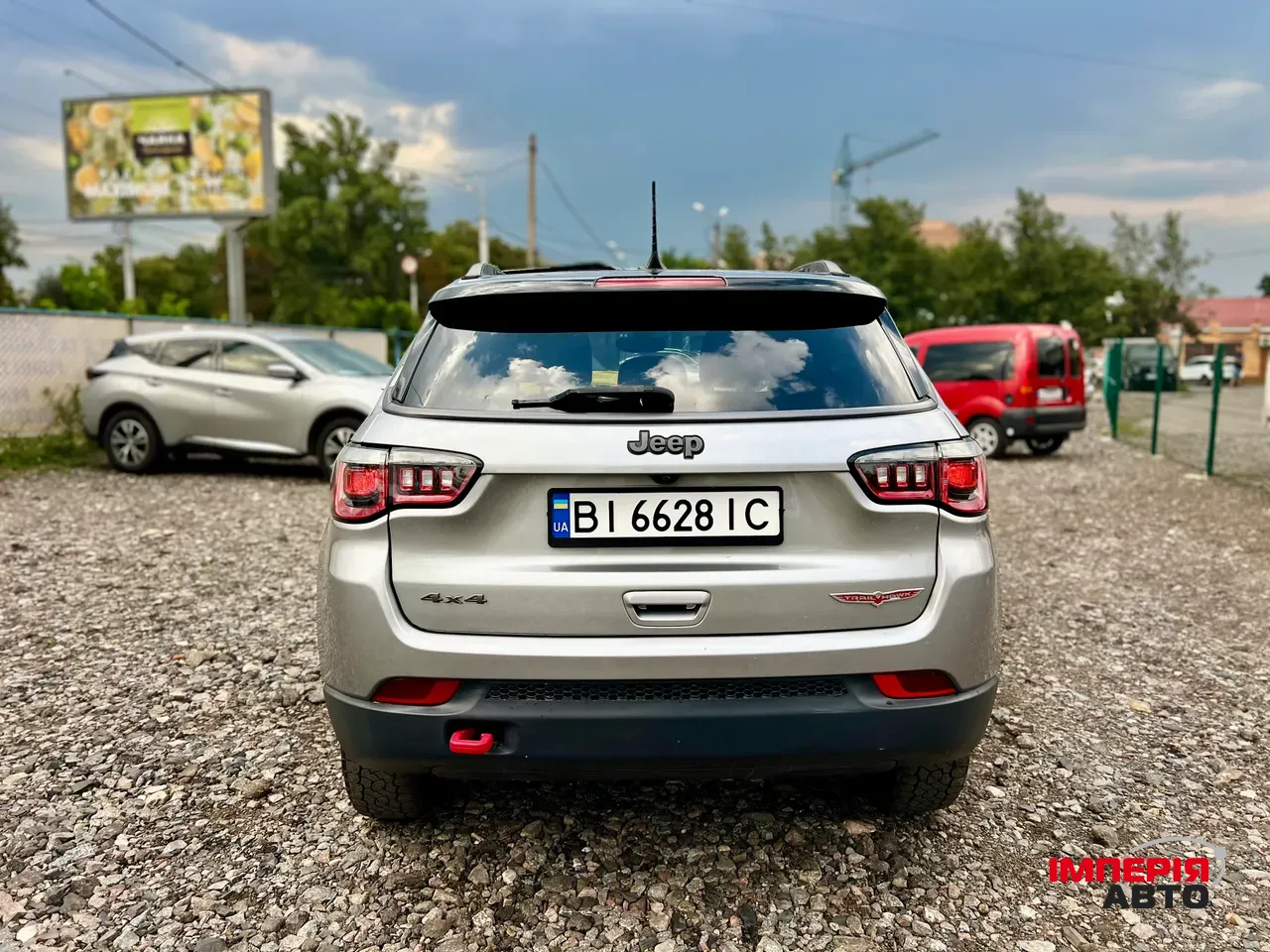 Jeep Compass - фото 32