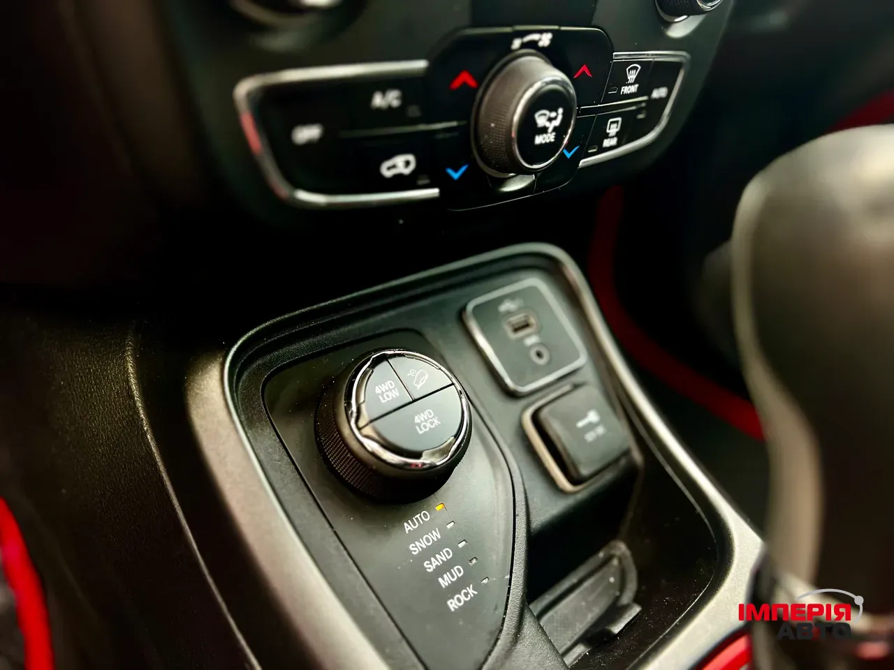 Jeep Compass - фото 22