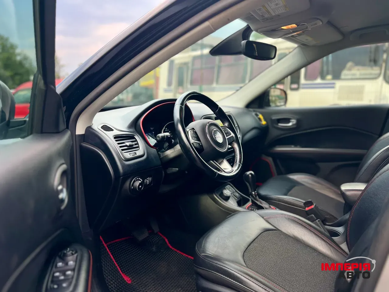 Jeep Compass - фото 30