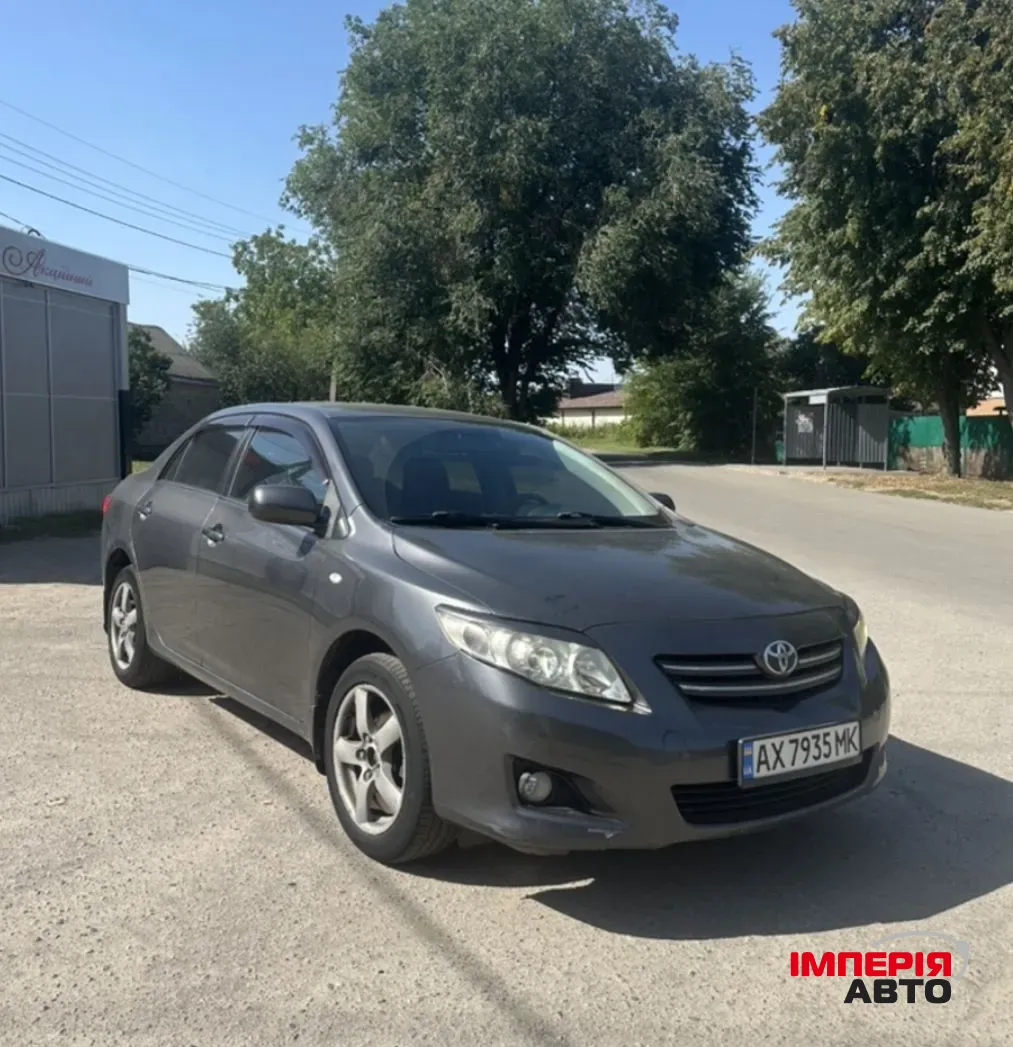 Toyota Corolla - фото 2