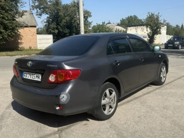 Toyota Corolla - фото 5
