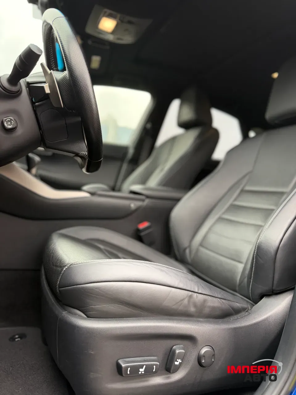 Lexus NX - фото 7