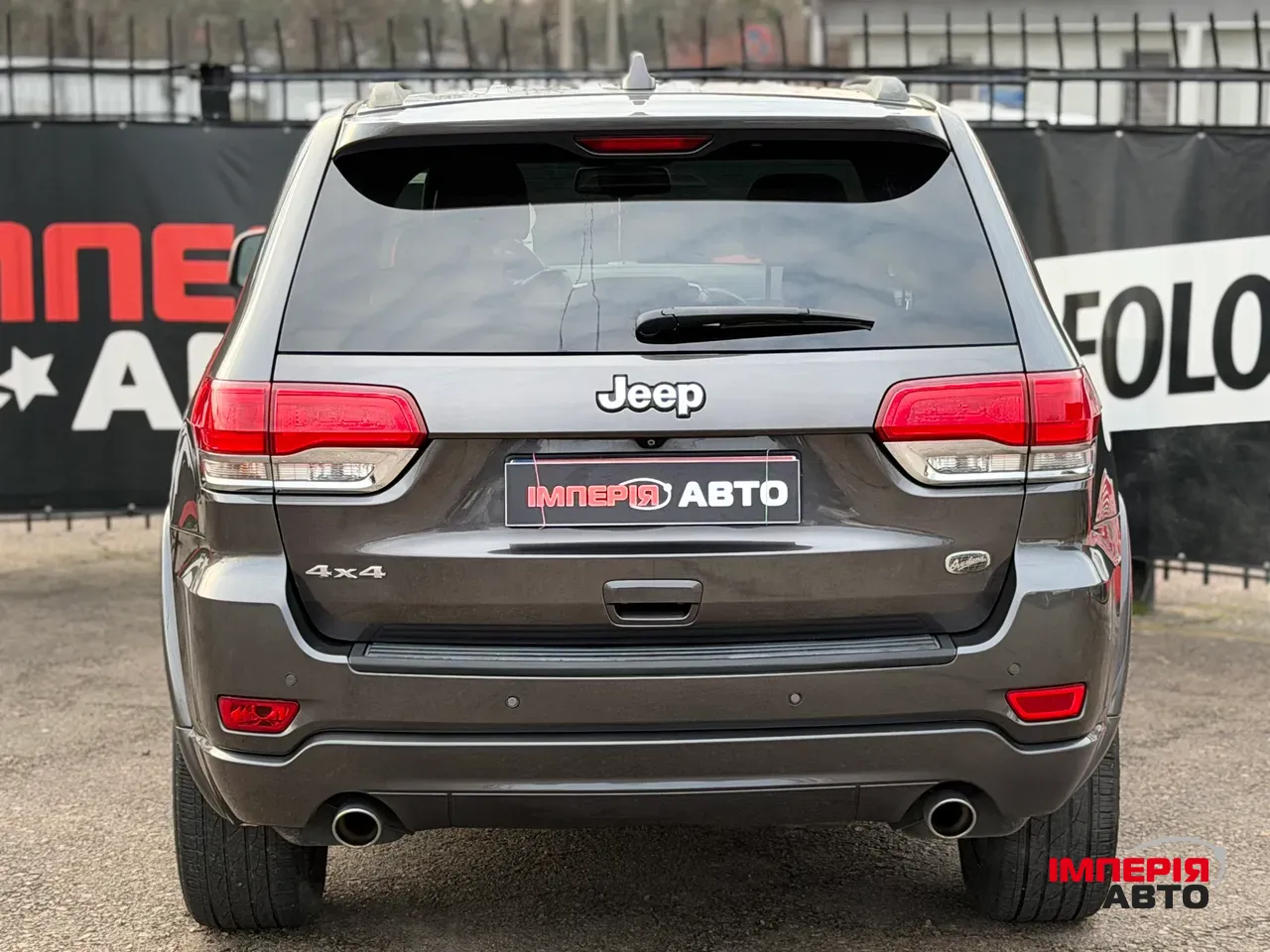 Jeep Grand Cherokee - фото 4