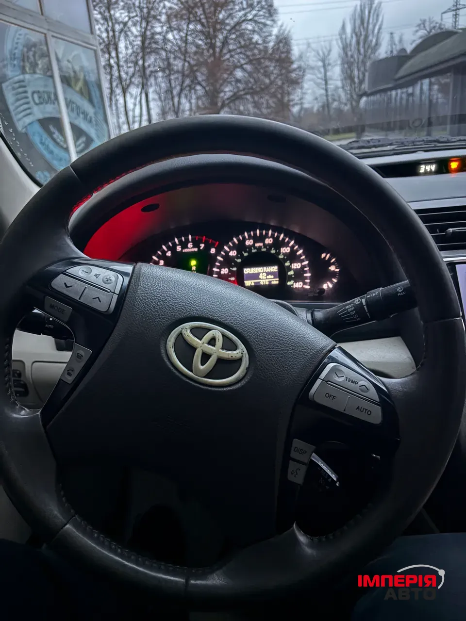 Toyota Camry - фото 6