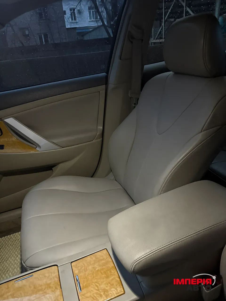 Toyota Camry - фото 7