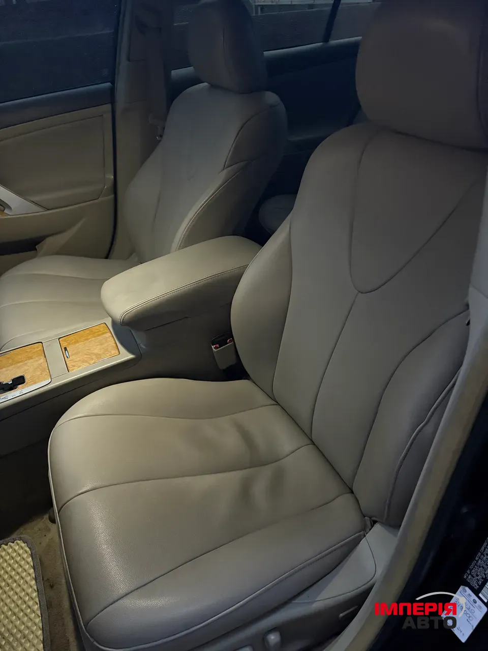 Toyota Camry - фото 5