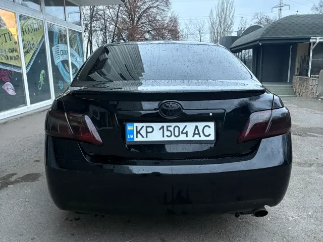 Toyota Camry - фото 3