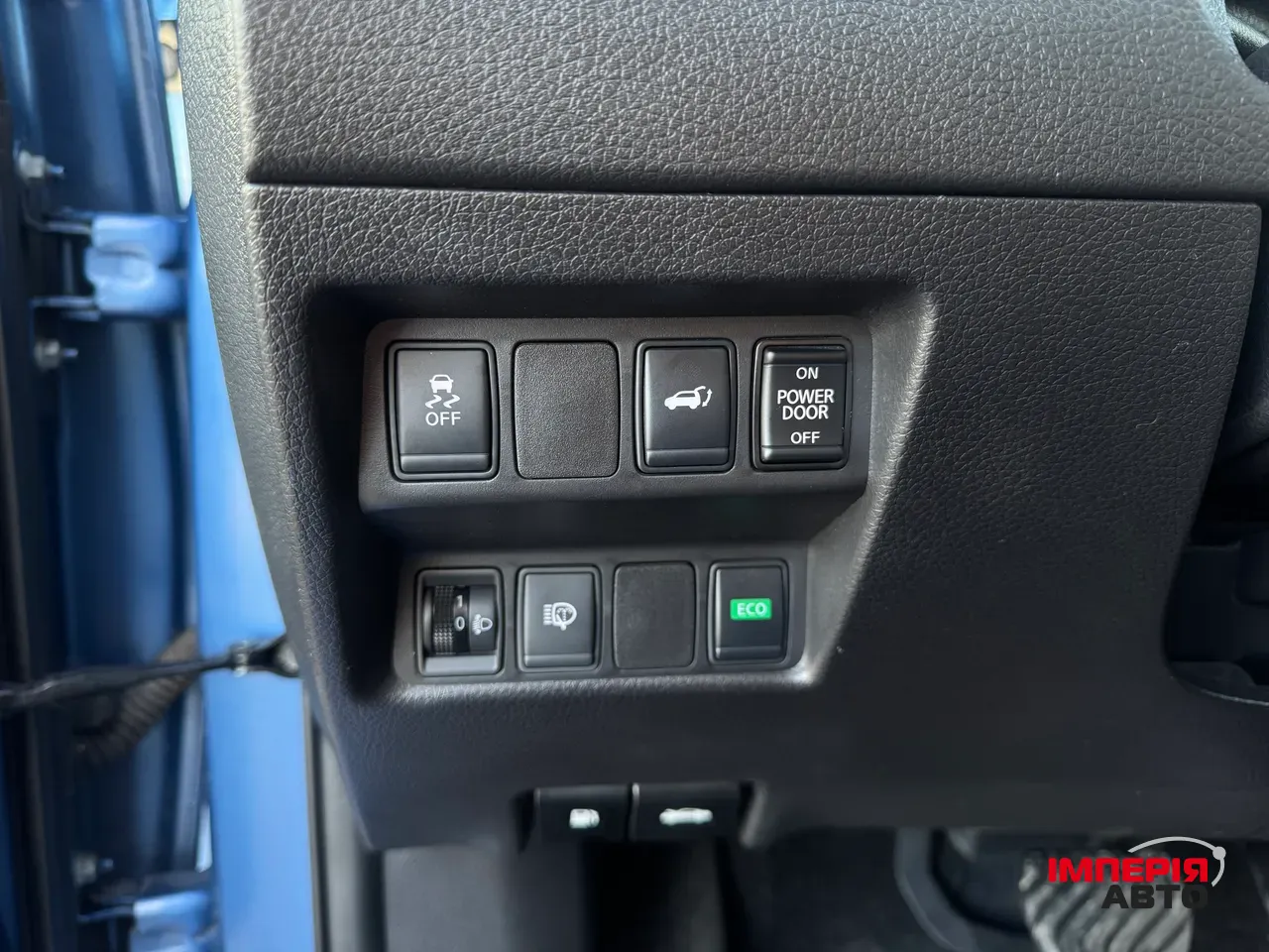 Nissan X-Trail - фото 11