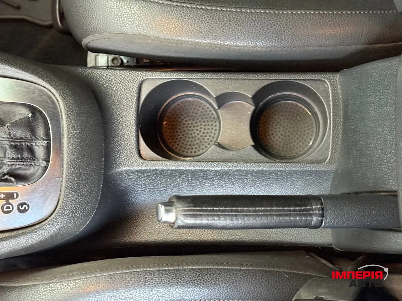 Volkswagen Jetta - фото 48