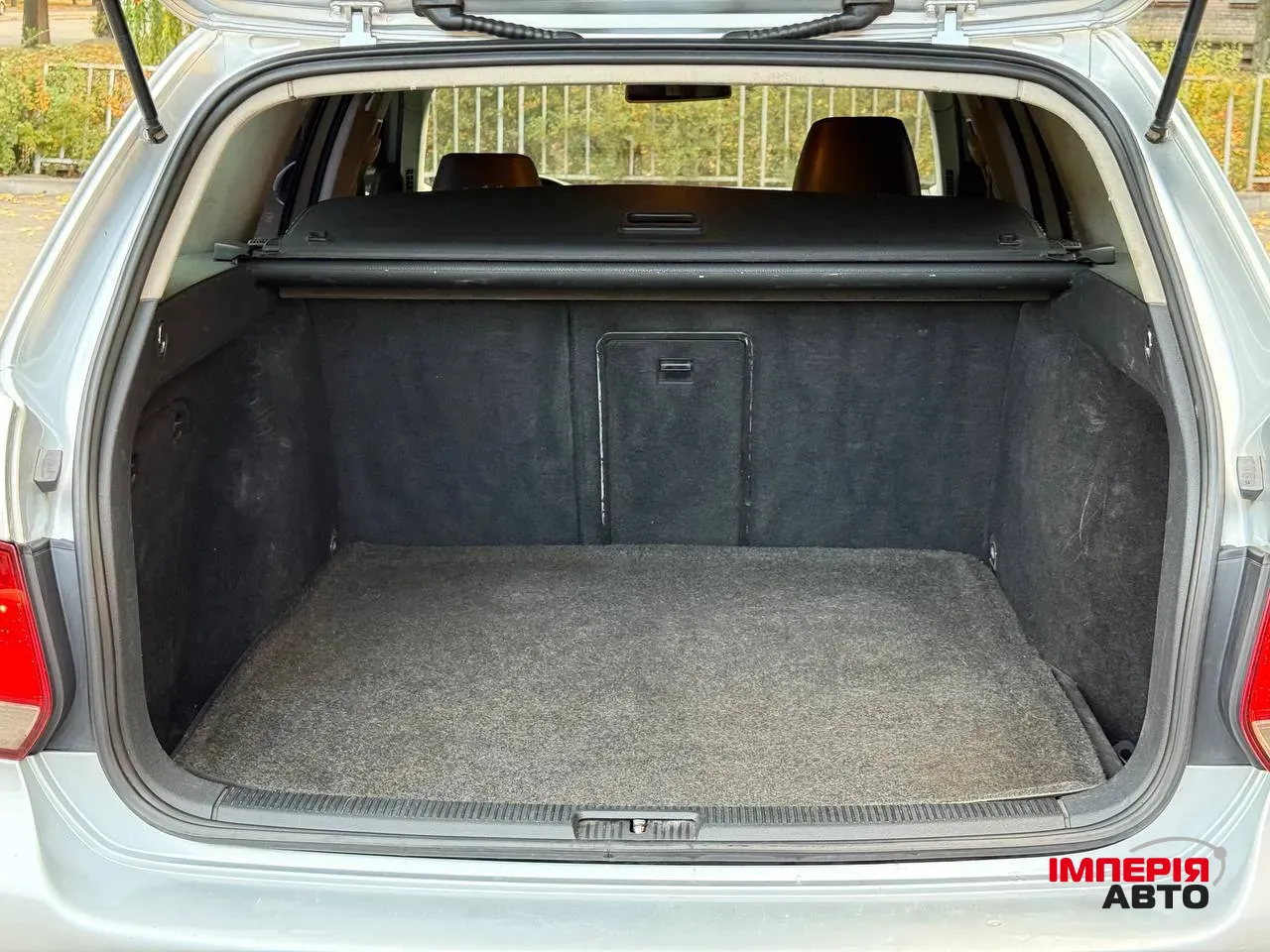 Volkswagen Jetta - фото 12