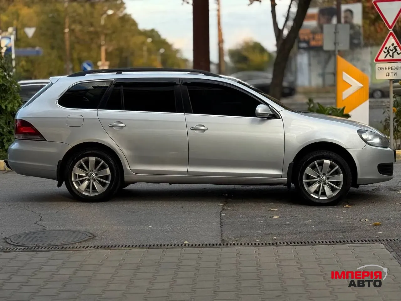 Volkswagen Jetta - фото 6