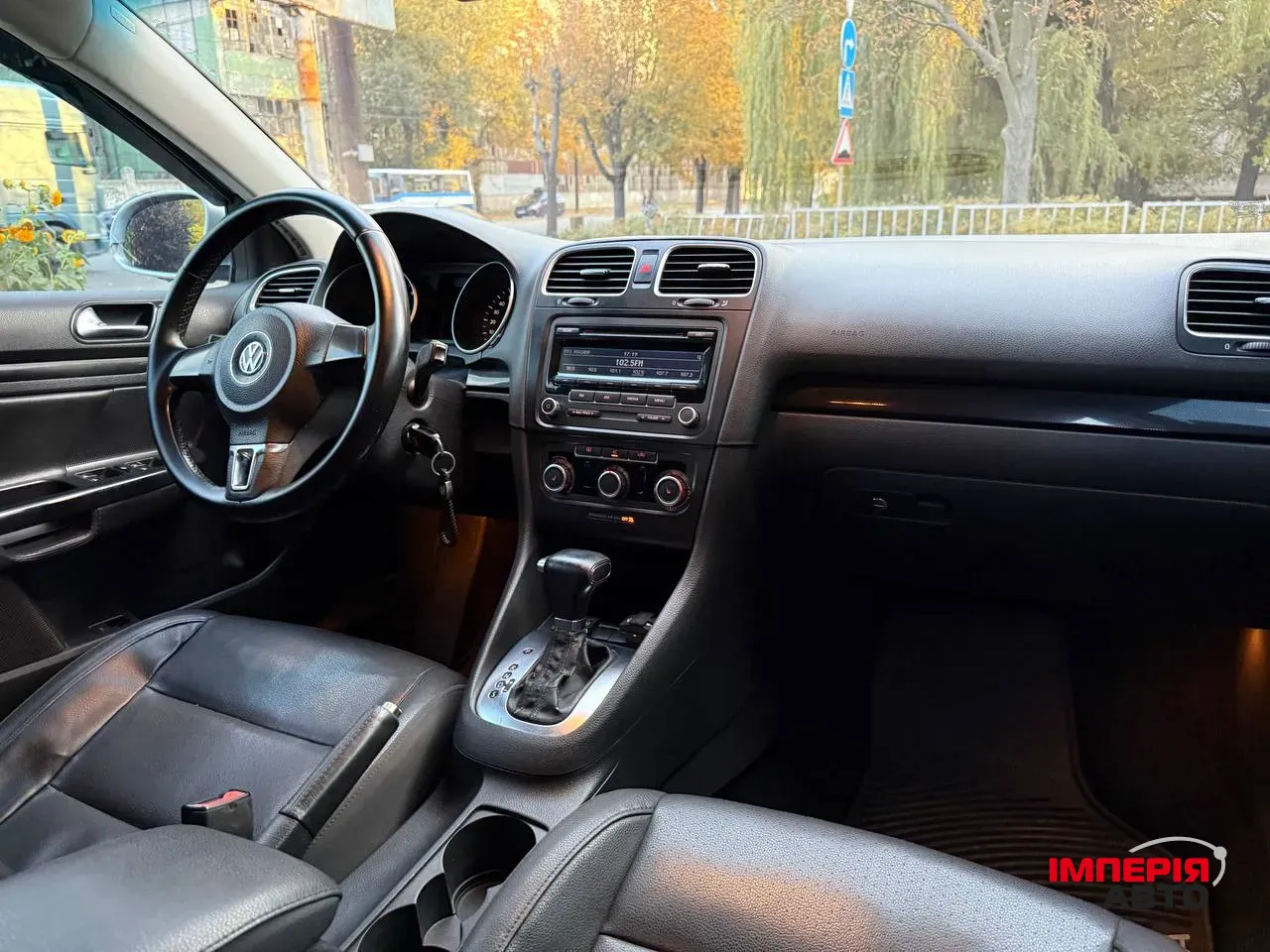 Volkswagen Jetta - фото 14