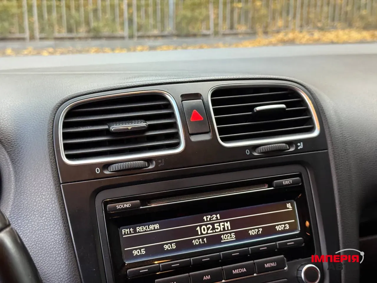 Volkswagen Jetta - фото 45