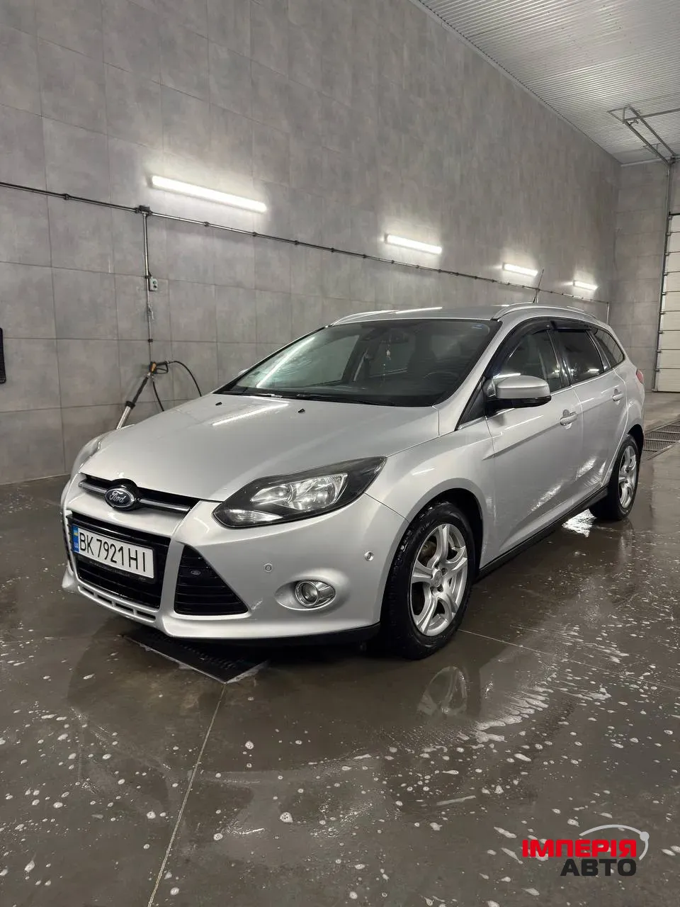 Ford Focus - фото 1