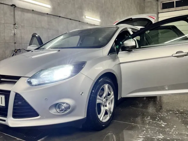Ford Focus - фото 2
