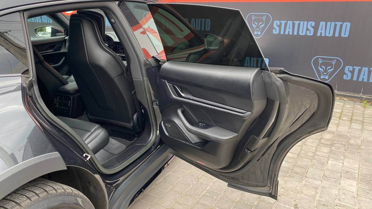 Porsche Taycan - фото 32