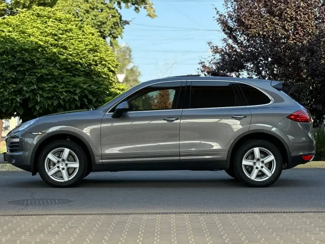 Porsche Cayenne - фото 2