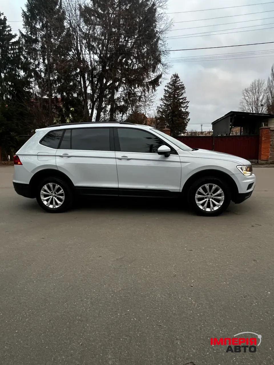 Volkswagen Tiguan - фото 9