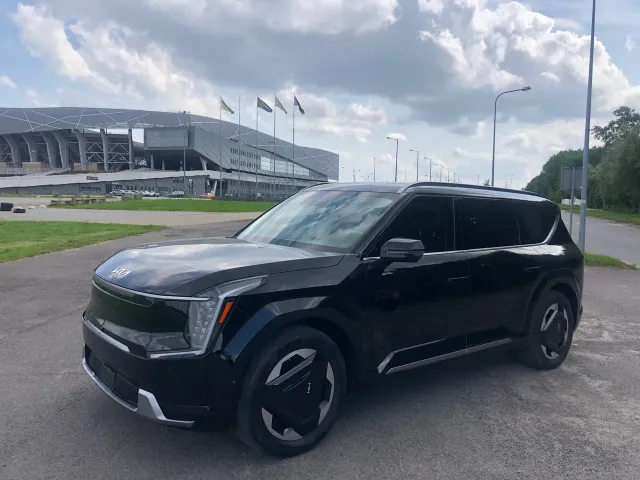Kia EV9 - фото 2